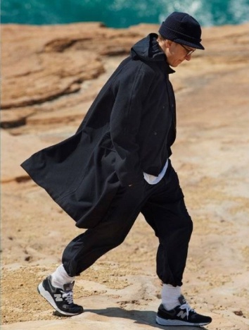 [유머] 한국 남자들 사이에서 유행하는 룩 -  와이드섬