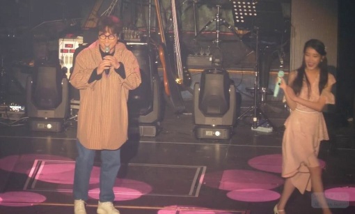 [유머] 아이유니까 가능한 콘서트 게스트 라인업 -  와이드섬
