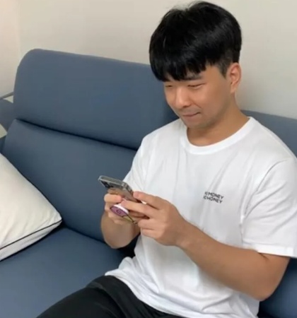 [유머] 좋아하는 사람한테 카톡 보내도 답장이 안 오는 이유 -  와이드섬