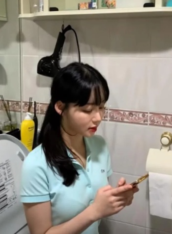 [유머] 좋아하는 사람한테 카톡 보내도 답장이 안 오는 이유 -  와이드섬