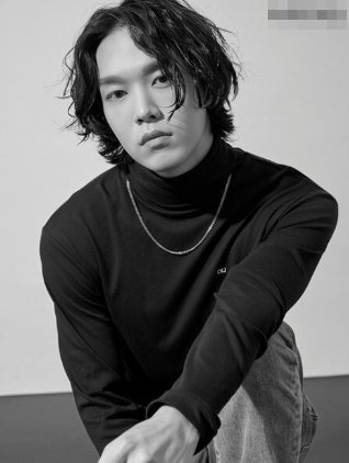 [유머] 공효진과 열애중이라는 10살 연하남 -  와이드섬