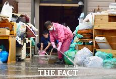   일본도 '기록적인 폭우'…이상기후에 몸살 앓는 지구촌 [TF사진관]