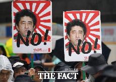   [TF초점] 일본이 일본을 겨냥하다...'신문기자' '주전장'